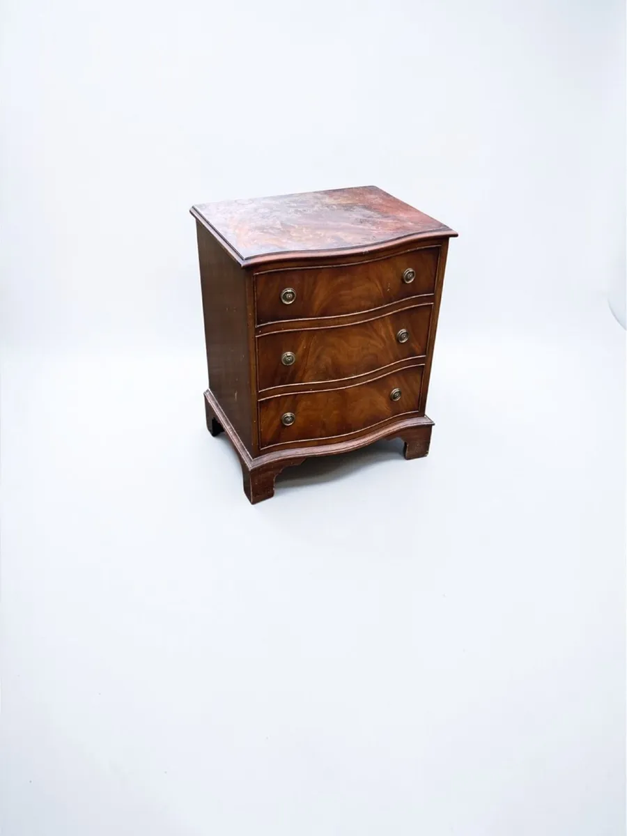 Vintage Chest - Miniature - Serpentine Front - Image 4