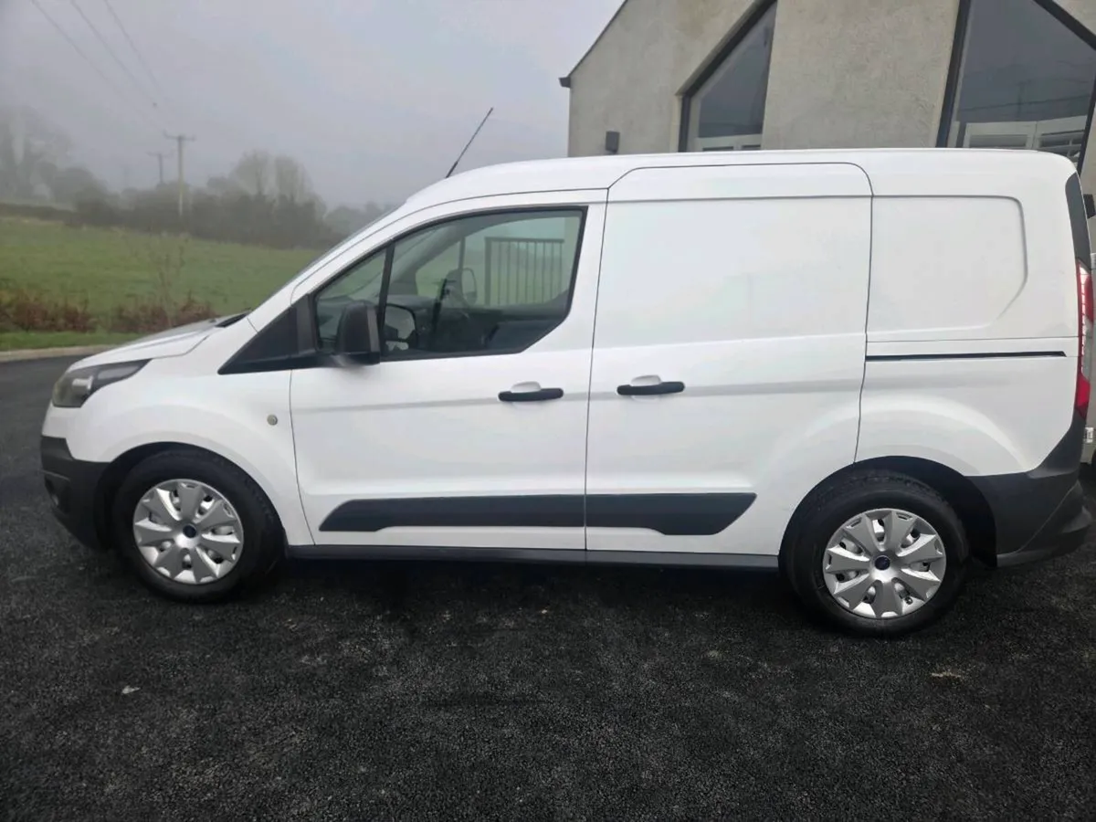 Ford Transit Connect - Image 4