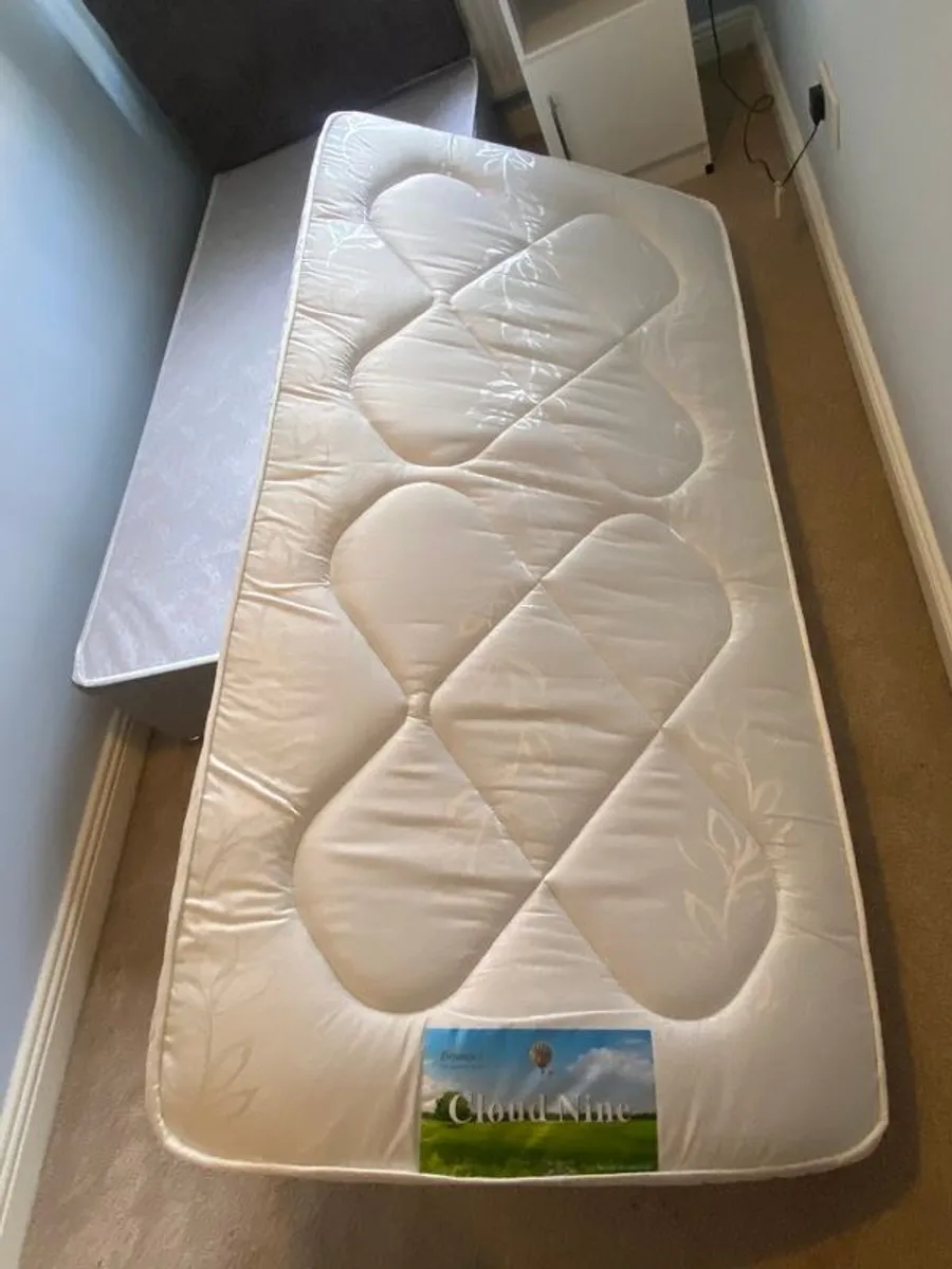 Single Bed - Image 2