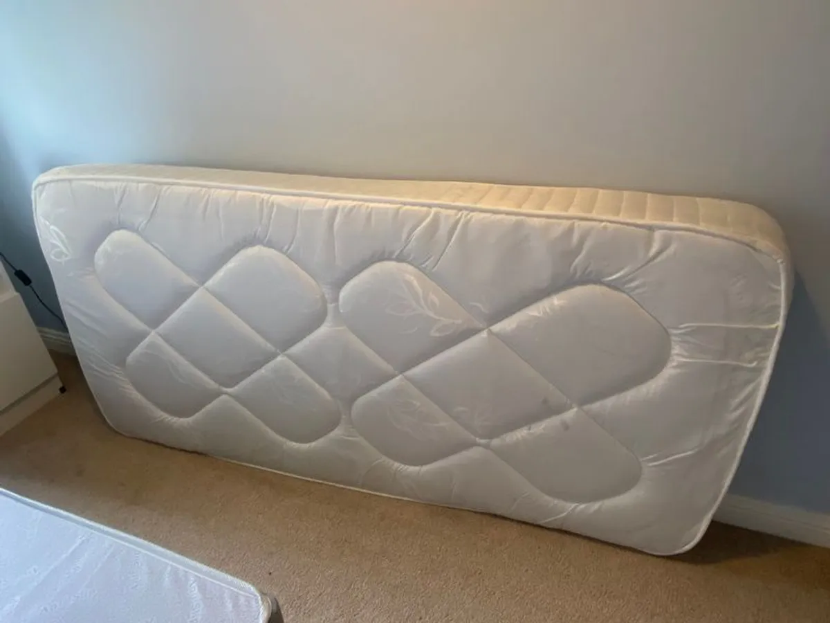 Single Bed - Image 3
