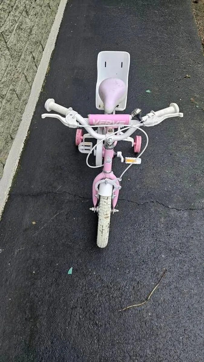Kids 14 inch bike - Image 3