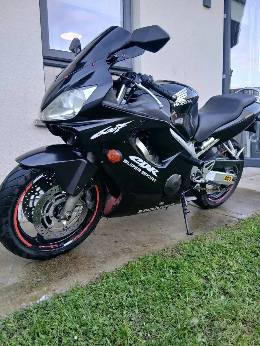 Cbr 600 f4i 2006 - Image 2
