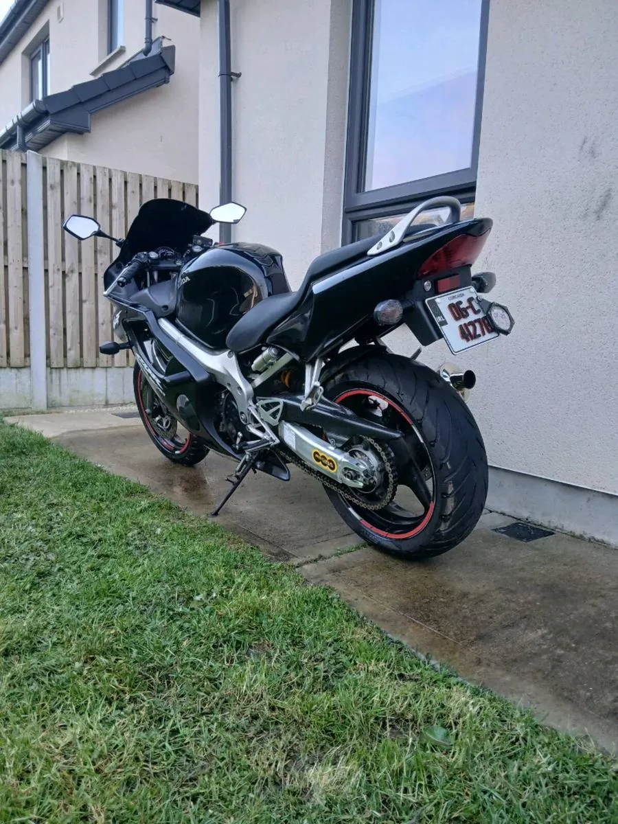 Cbr 600 f4i 2006 - Image 3