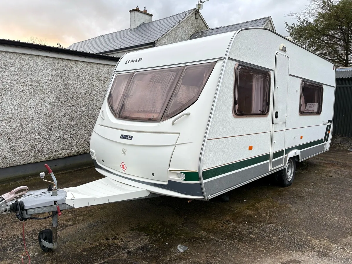 Caravan lumar 5 berth camper - Image 1