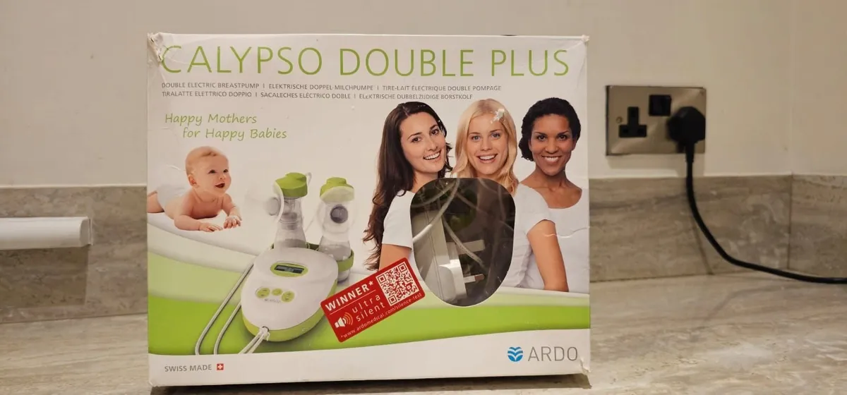 Breast pump and accessories - Image 2