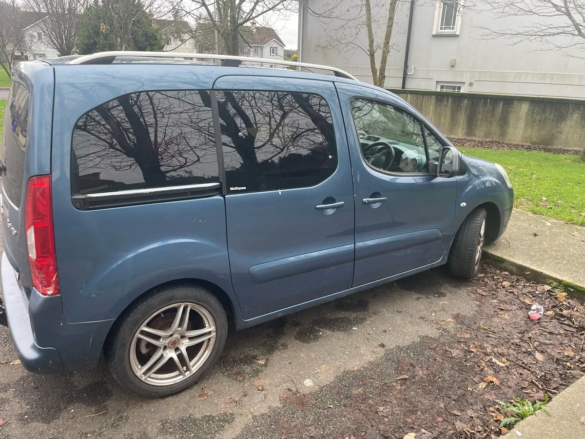 Commercial Citroen Berlingo - Image 4