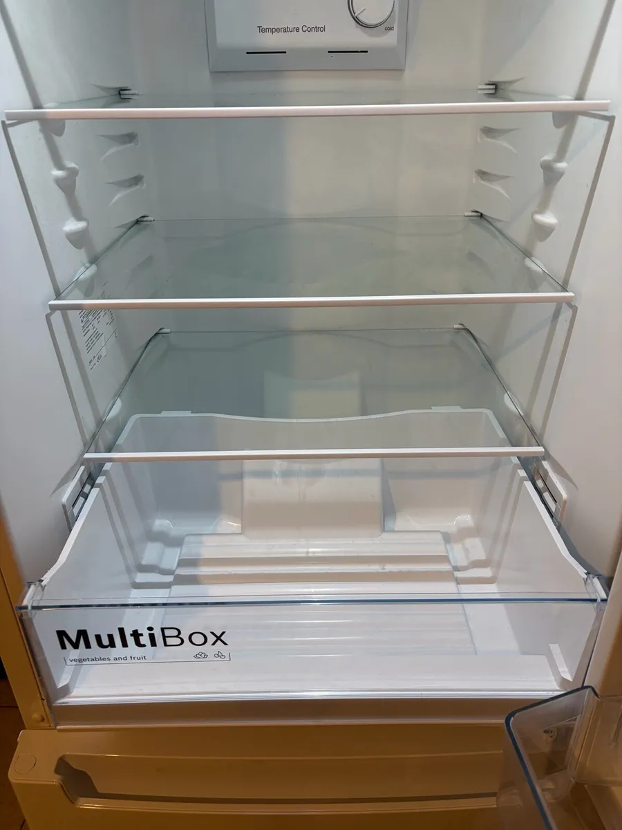 BOSCH SERIES 2 60CM FROST FREE FRIDGE FREEZER - Image 3