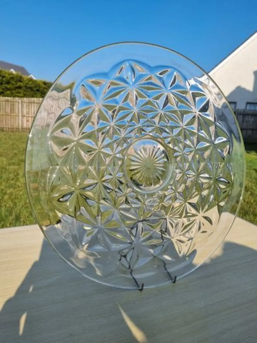 Large glass decorative plate - Image 3