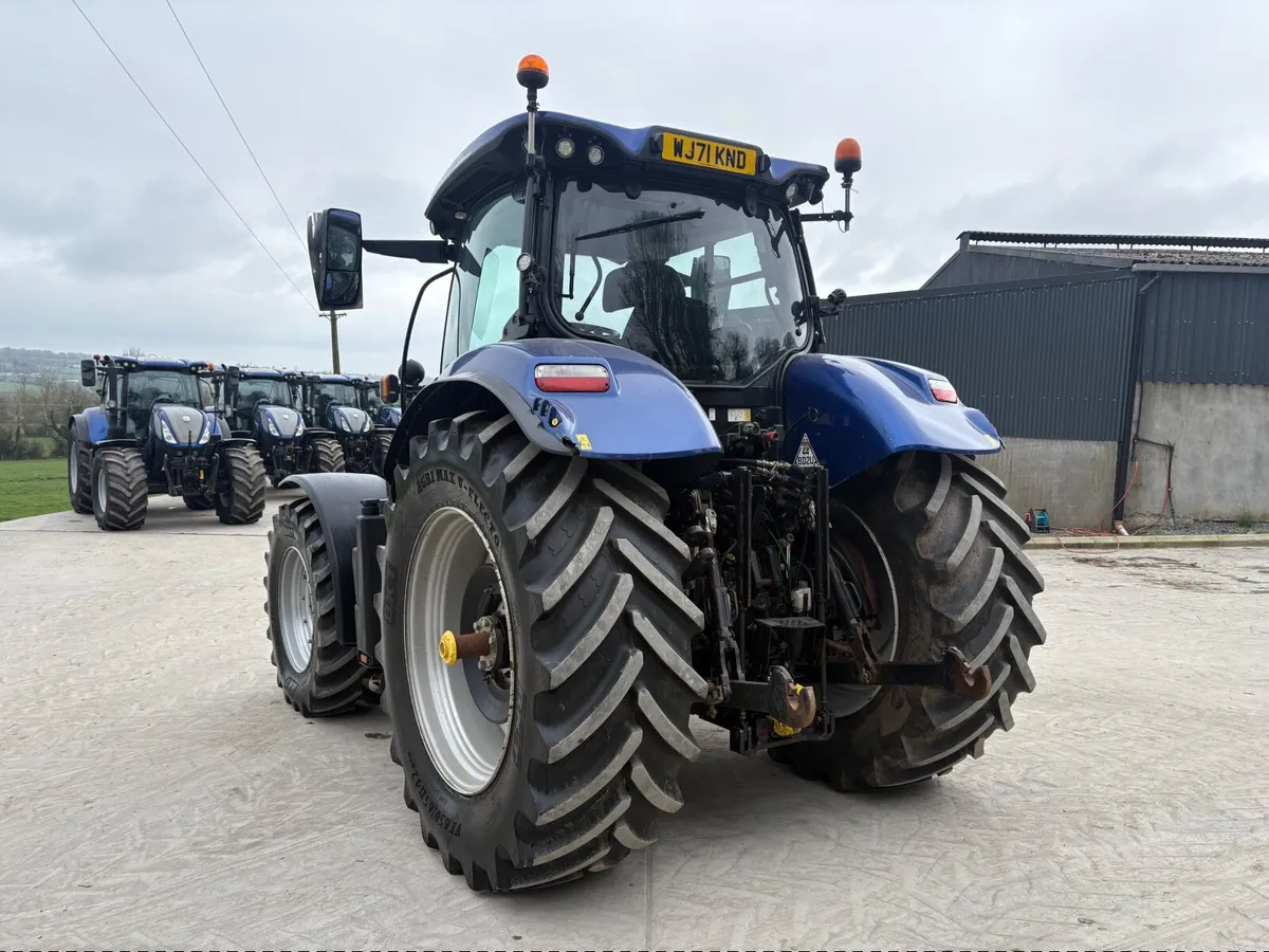 2021 New Holland T7.225 **BLUEPOWER** - Image 3