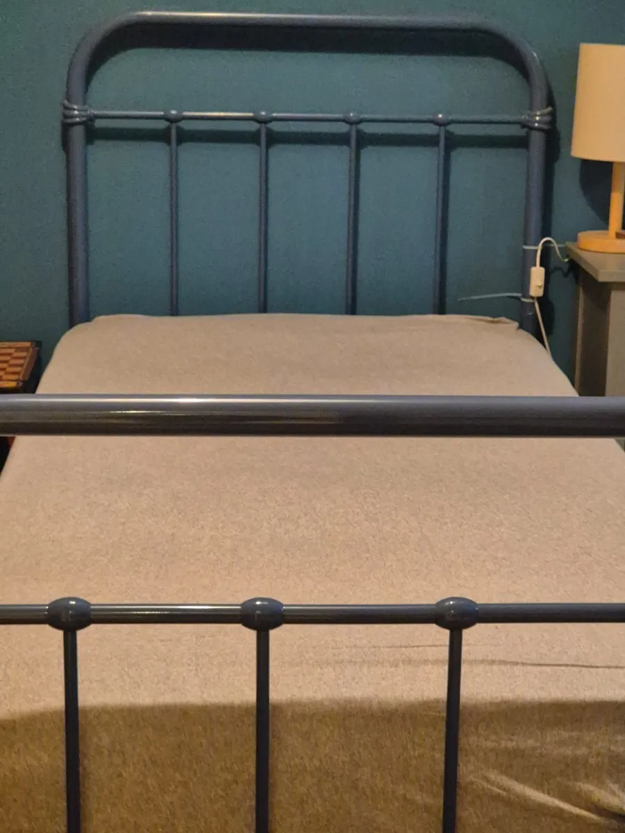 Single bed & Mattress - Image 1