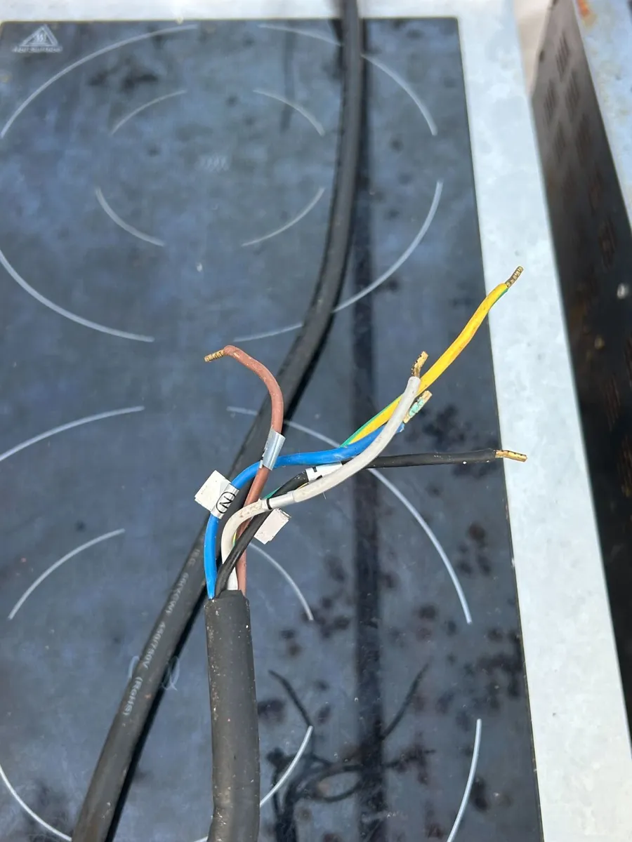 induction hob - Image 3