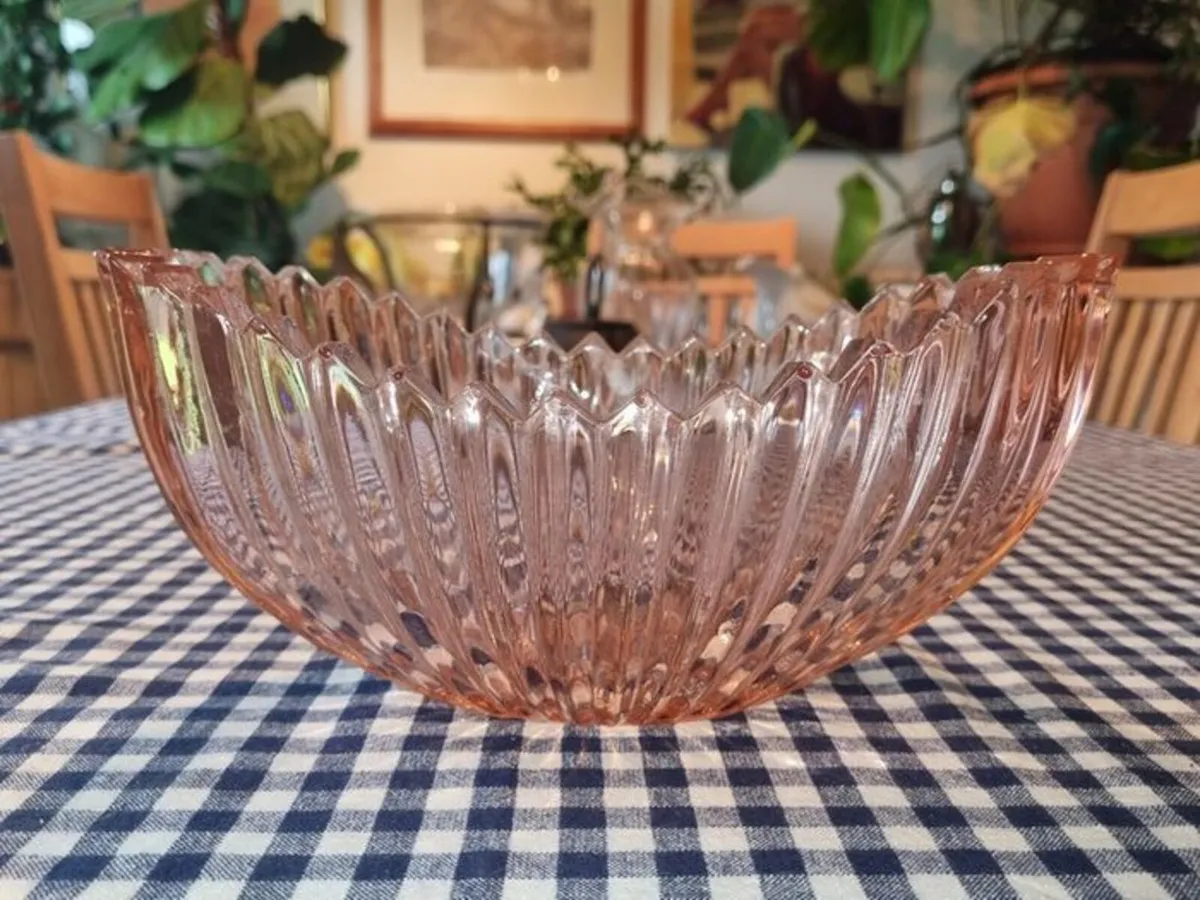 Art Deco style glass bowl - Image 1