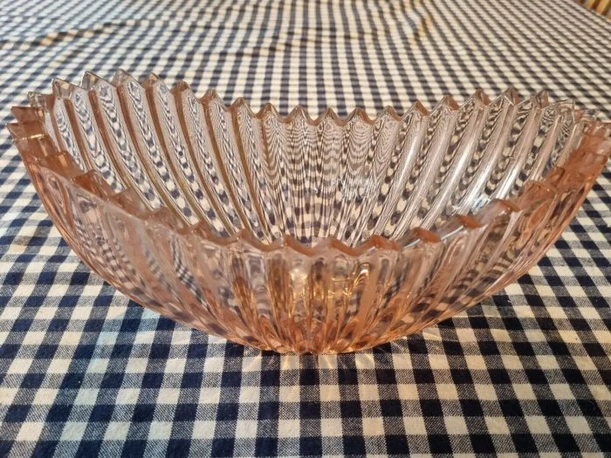 Art Deco style glass bowl - Image 2