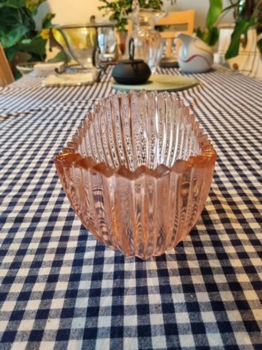 Art Deco style glass bowl - Image 3