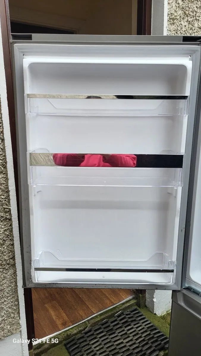 Belling silver Fridge freezer - Image 1