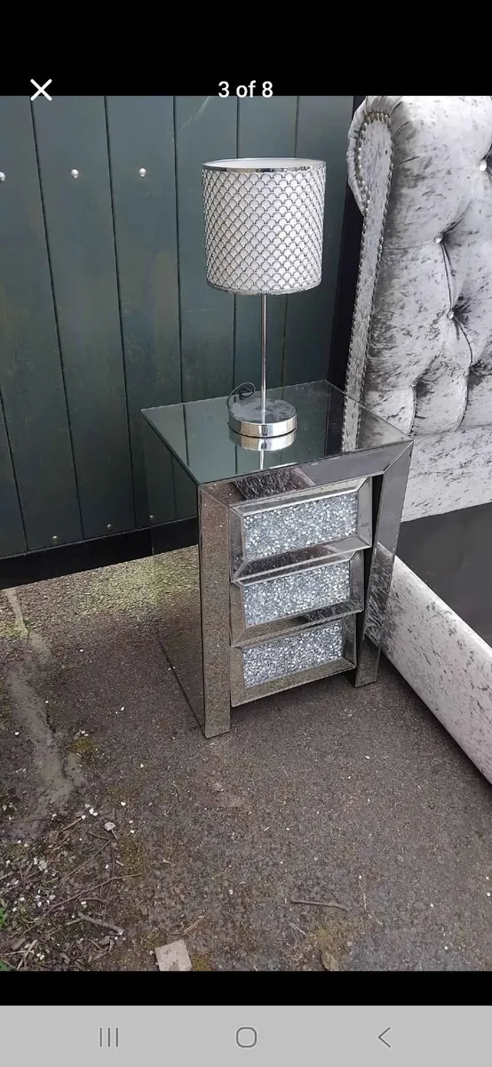 Double bed, lockets, lamps - Image 2