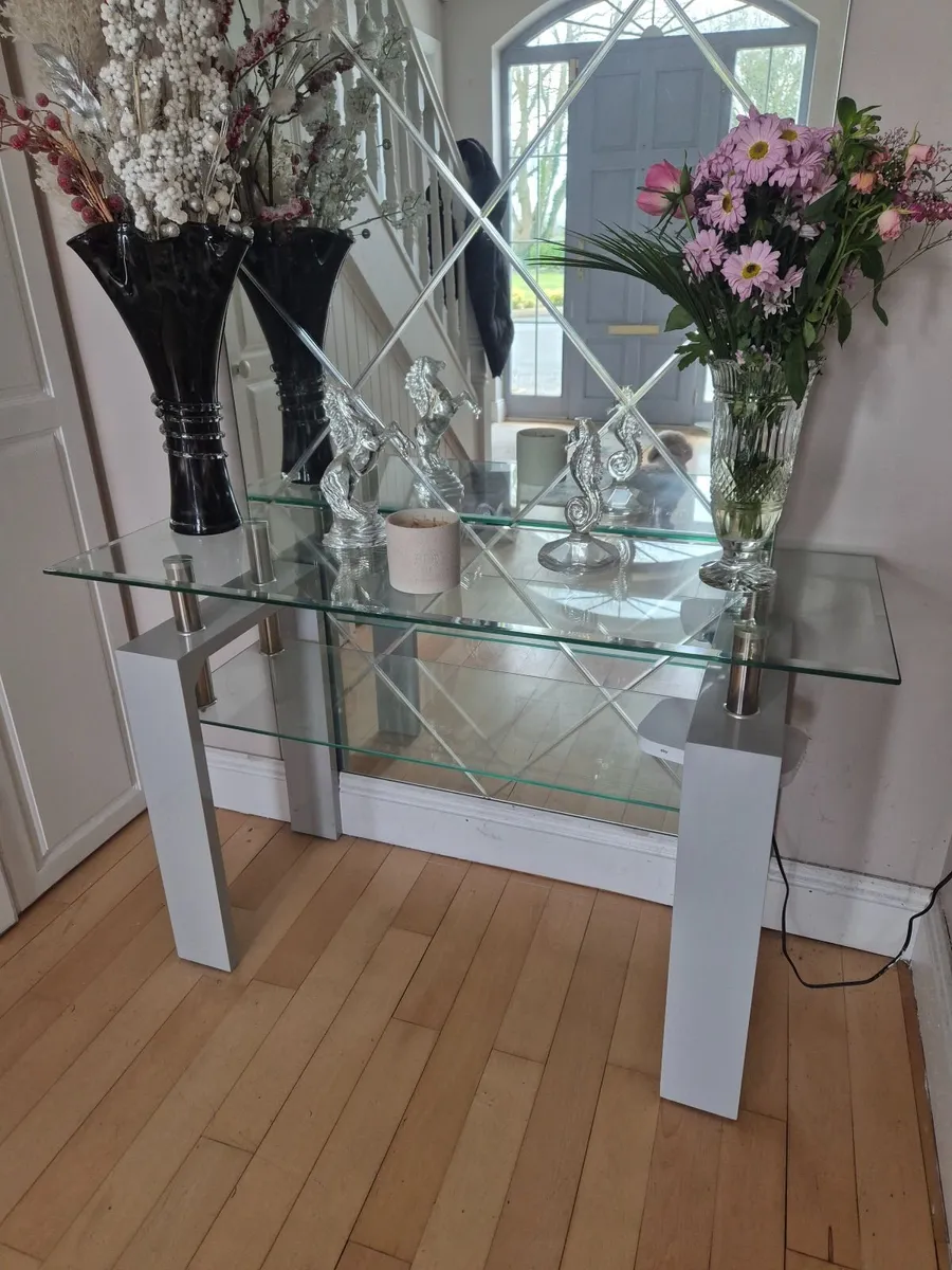 Console table