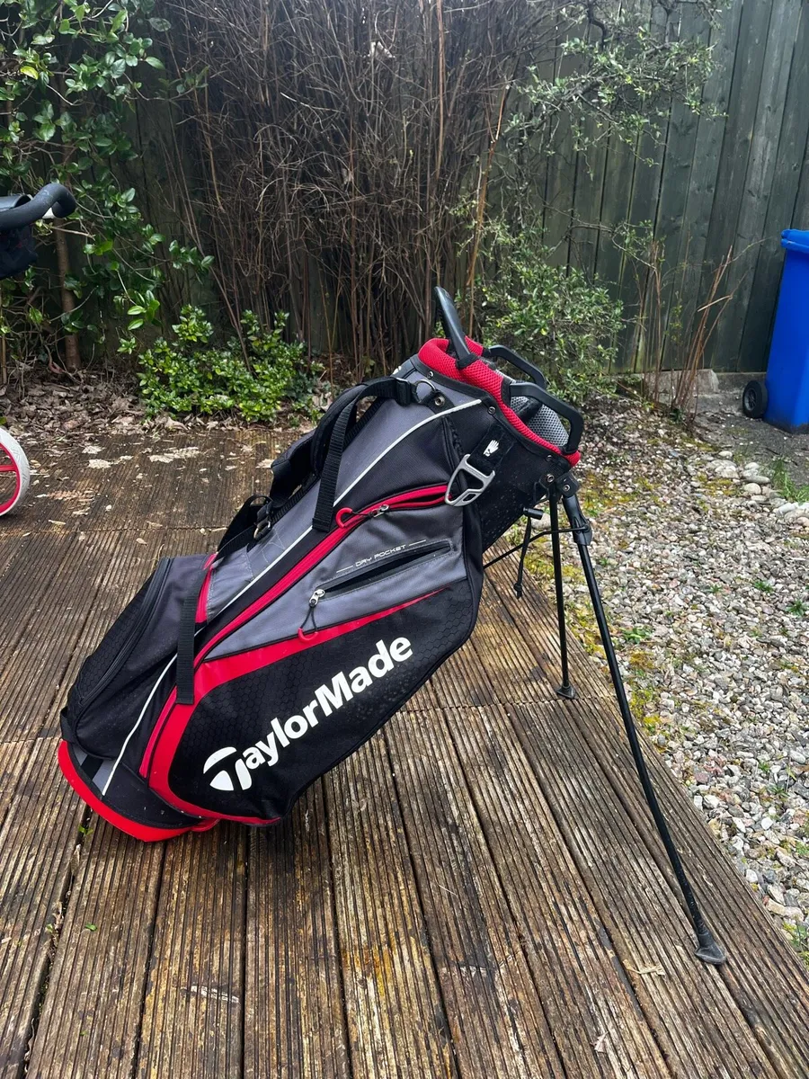 TaylorMade Golf Carry Bag - Image 1