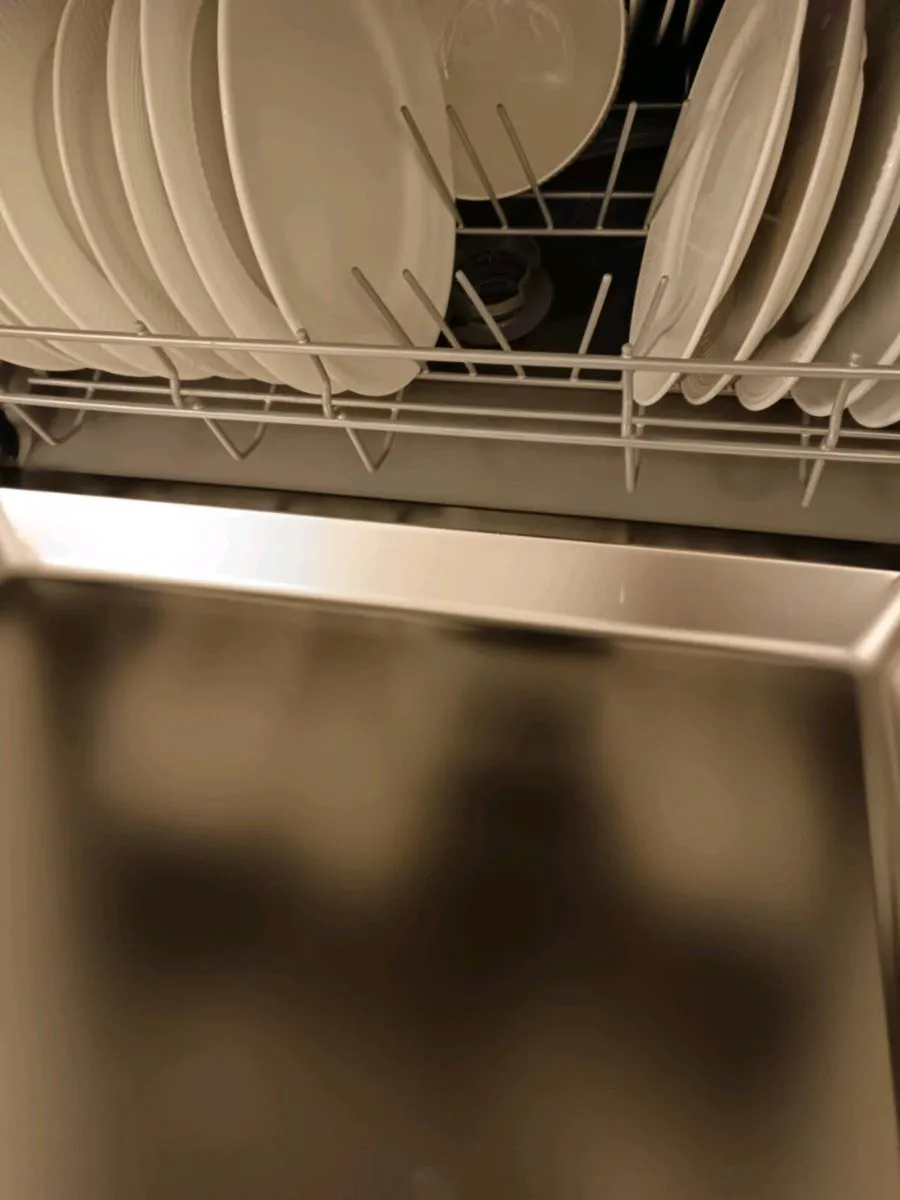 Dishwasher - Image 2