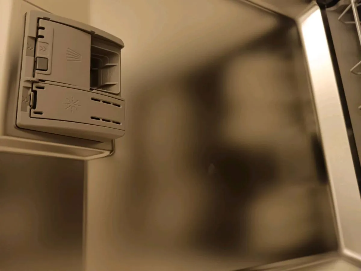 Dishwasher - Image 4