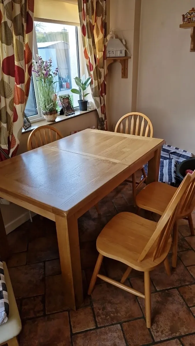 Kitchen Table and Chairs - Image 1