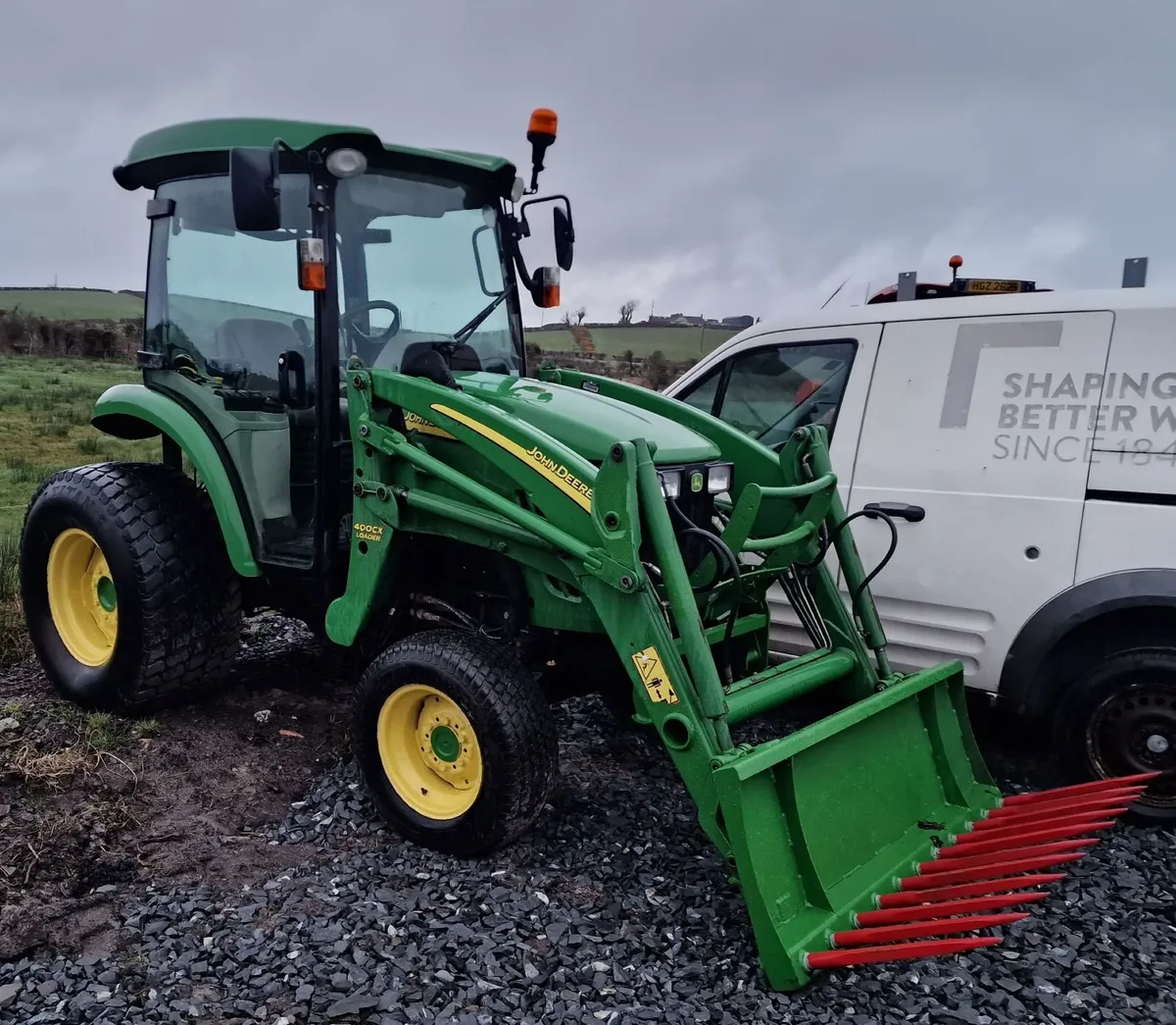 John Deere 50hp Compact Tractor with Loader - Image 4