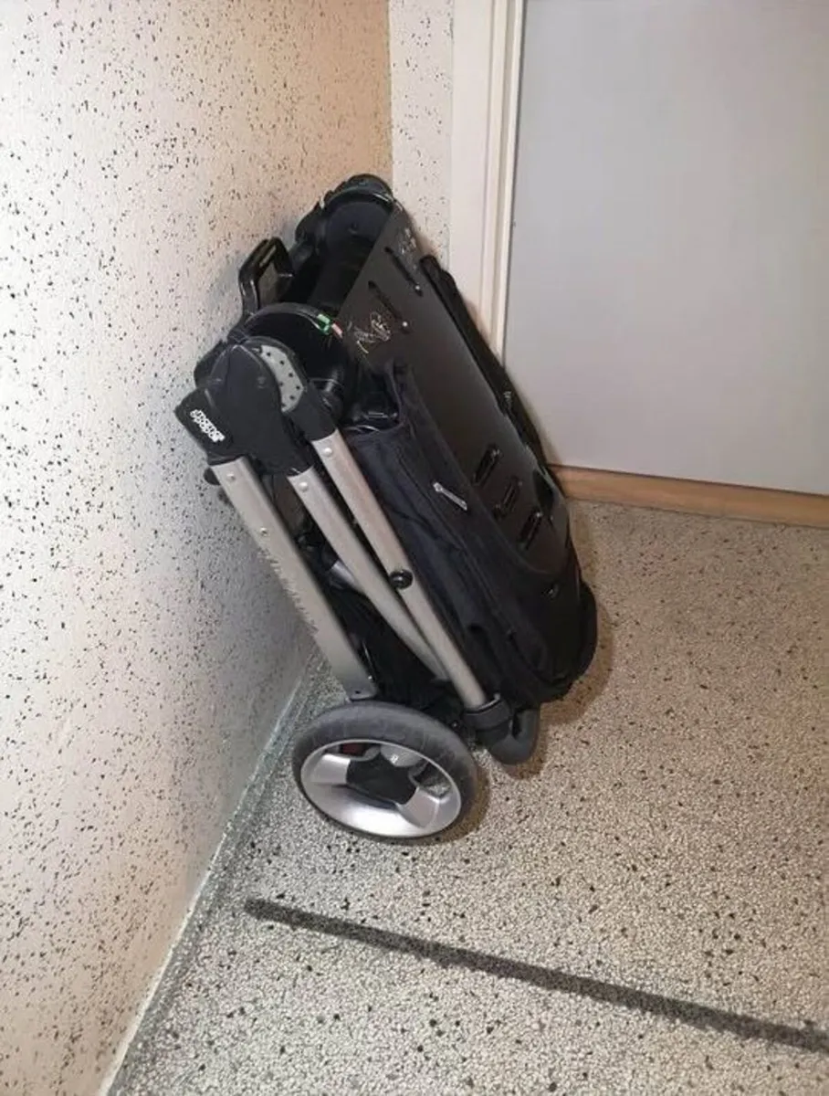 Pushchair 4 tall parents large washable seat - Image 2