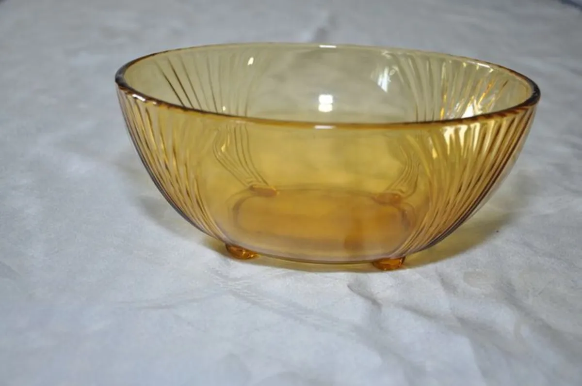 Art deco amber glass bowl - Image 1