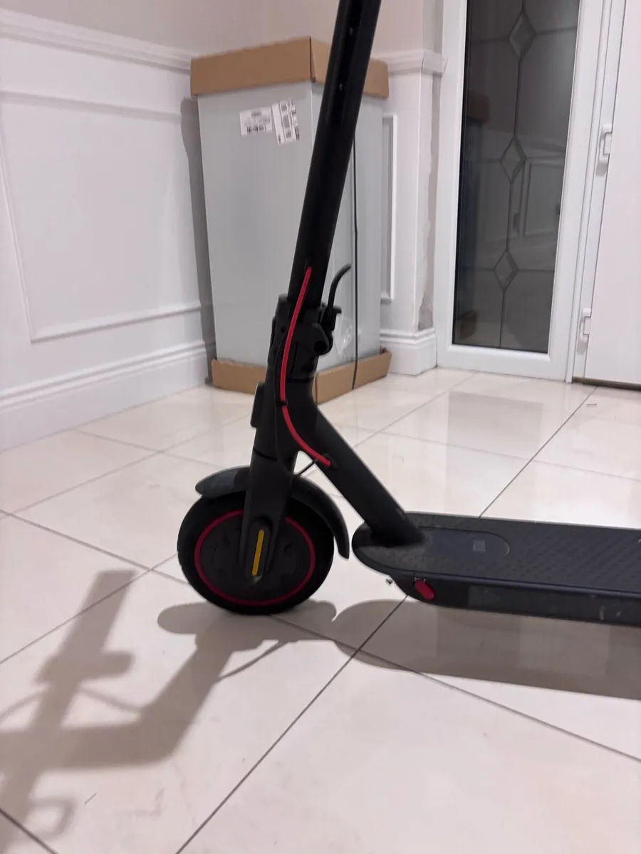 Xiaomi pro 2 electric scooter - Image 2