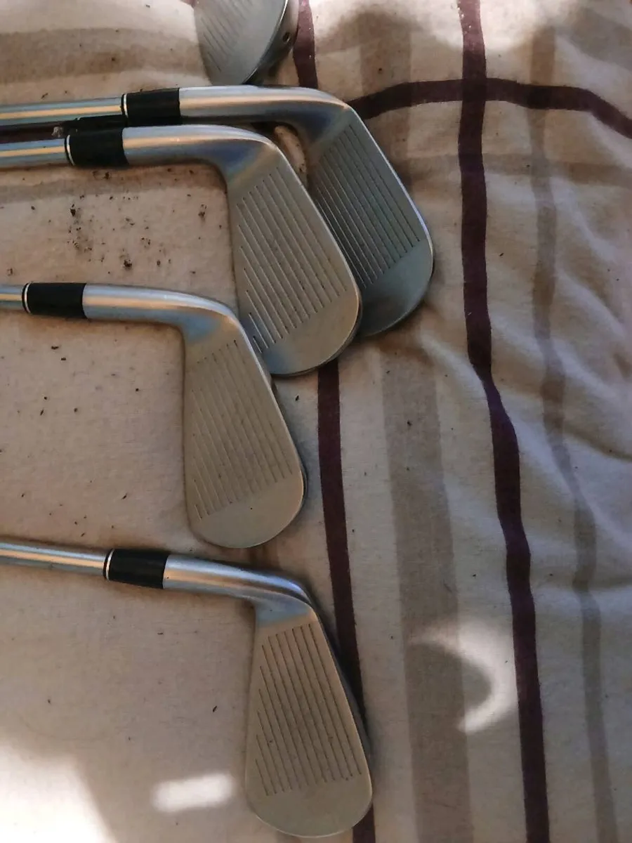 Srixon irons - Image 1