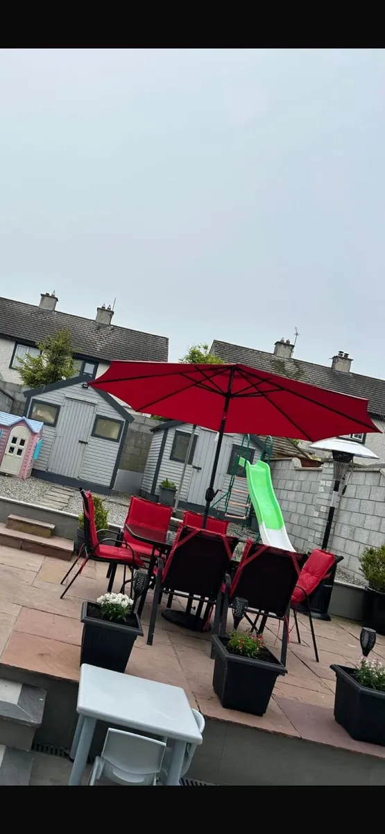 Garden furniture - Image 1