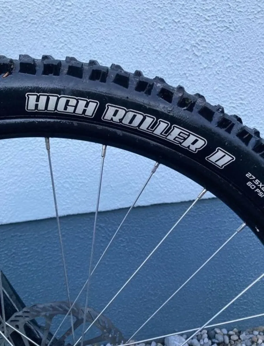 Vitus Nucleus 27 Hardtail Mountain Bike - Image 3