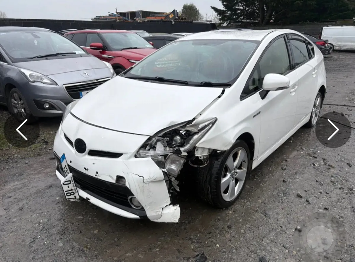 2013 Toyota Prius 1.8 Hybrid - Image 4