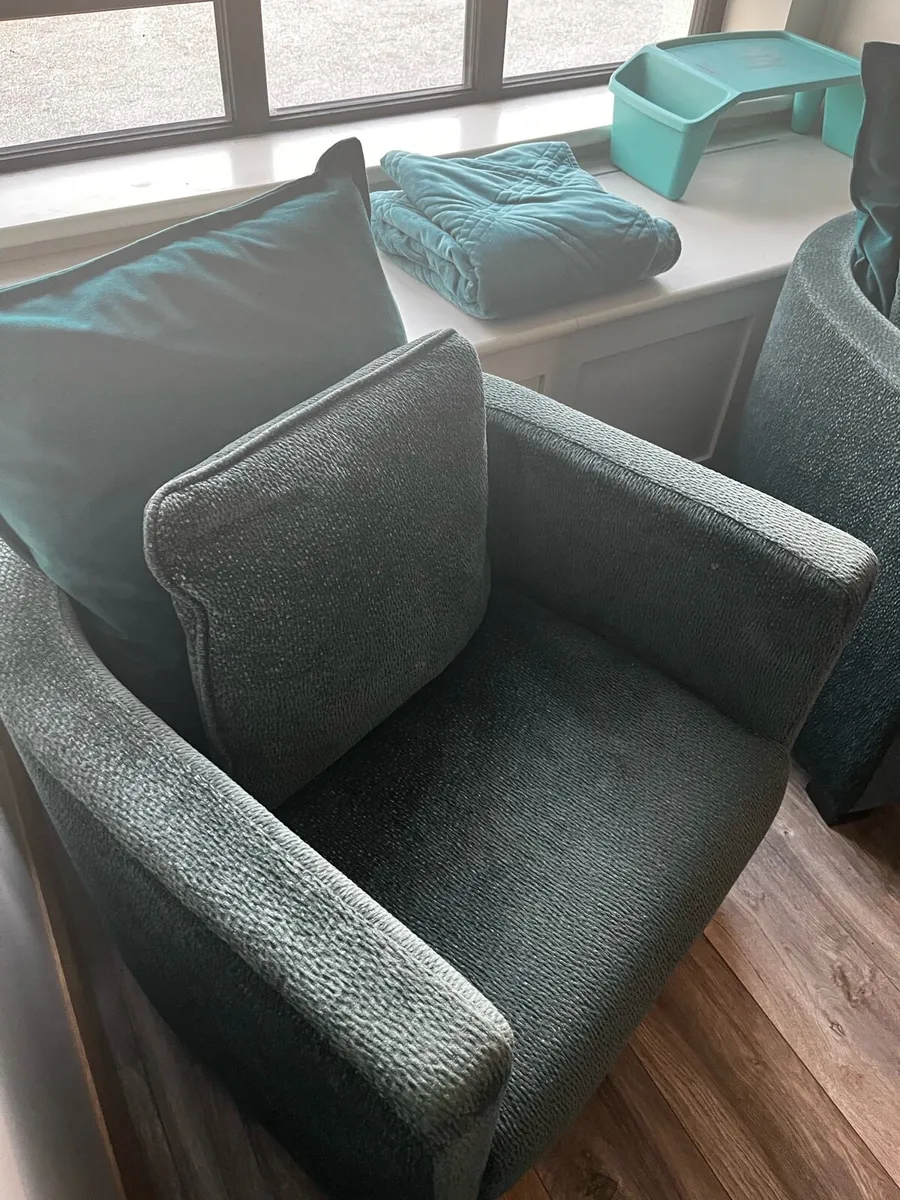 2 x Teal/Green tub chairs with cushions. - Image 4