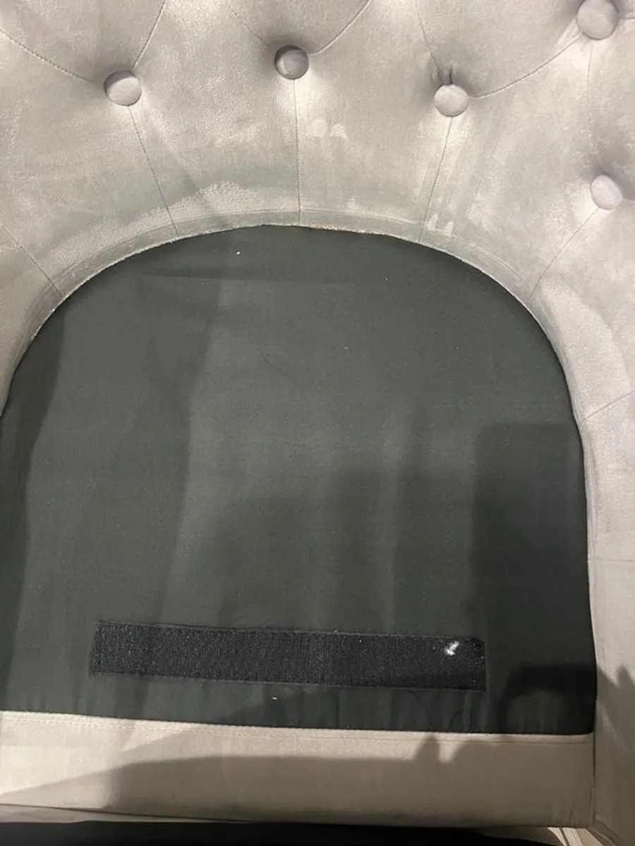 Tub chair. As new - Image 4