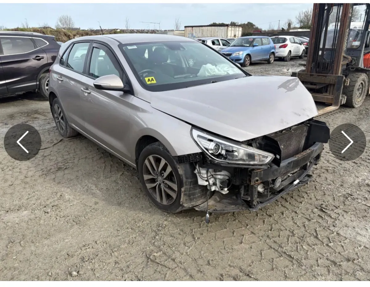 181 Hyundai i30 1.6 Diesel only 140 Kms - Image 4