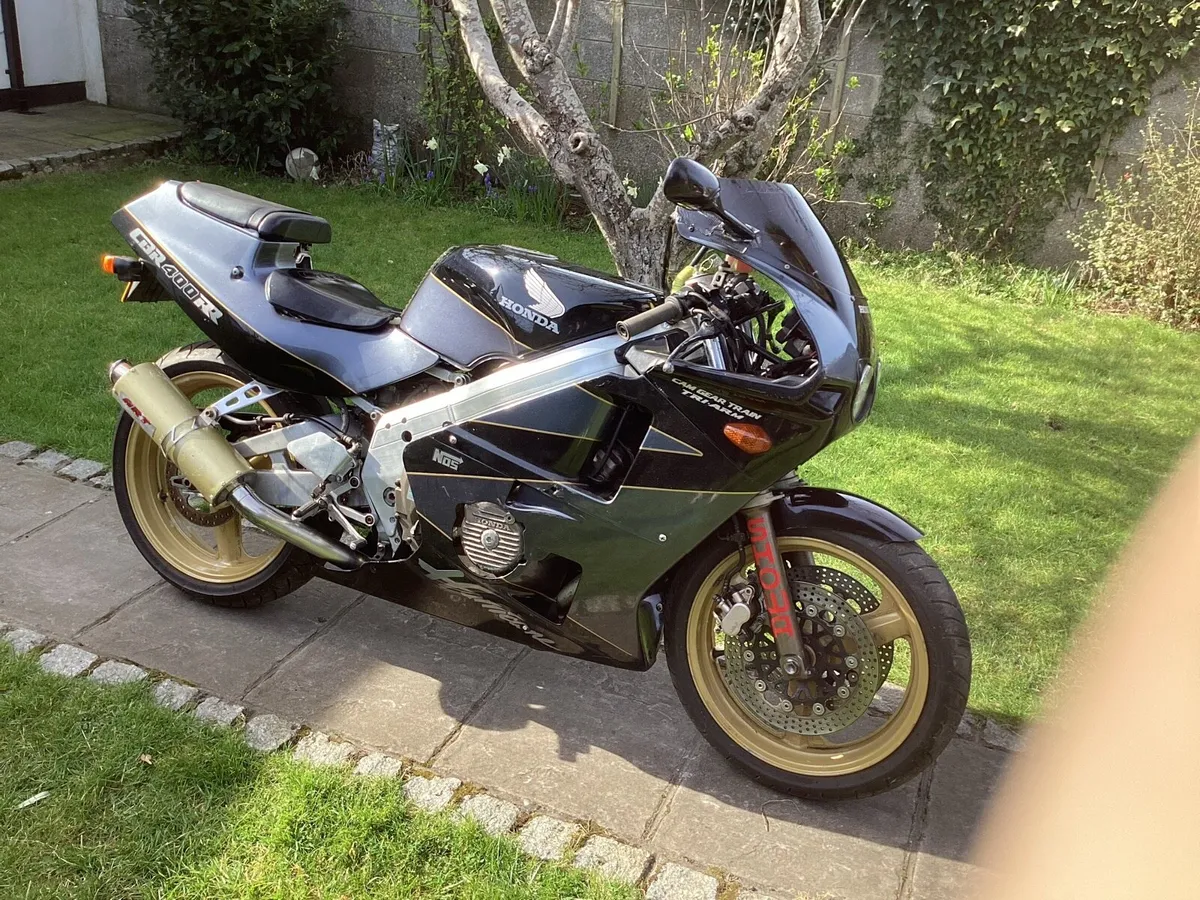 1990 Honda cbr400rr nc29 project bike - Image 1