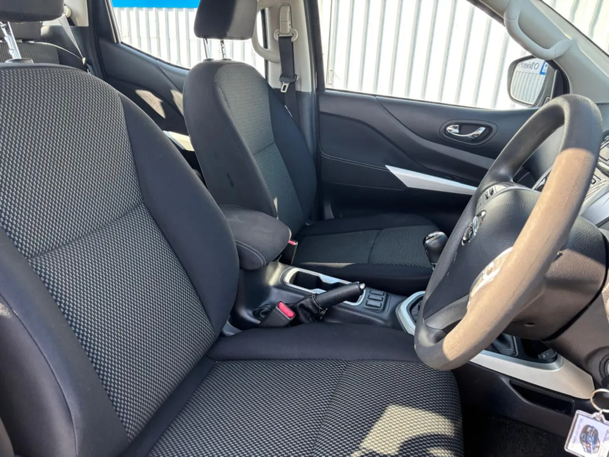 Nissan Navara ACENTA DCI SHR DCB - Image 4