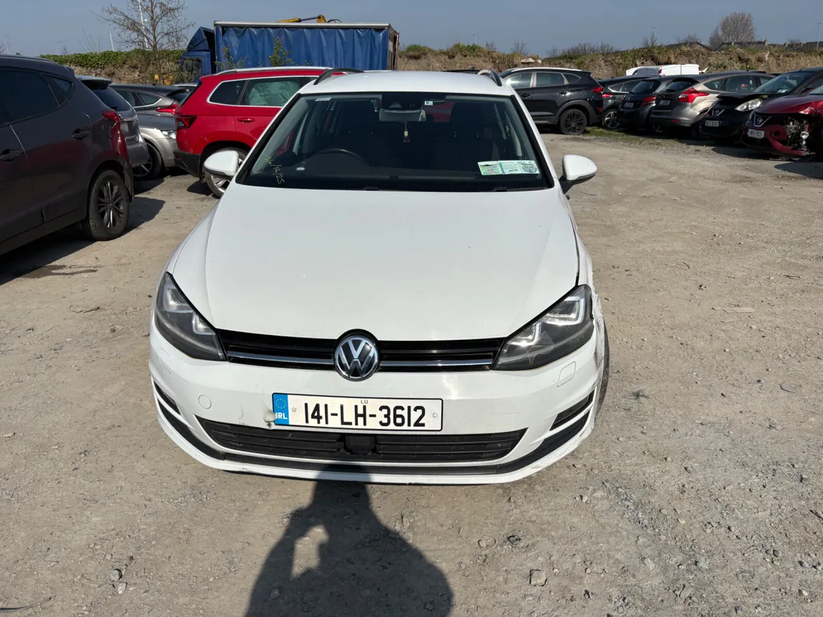 2014 Vw Golf 1.2 Automatic very light damage - Image 3