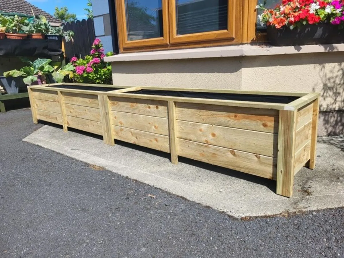 10ft planter - Image 1