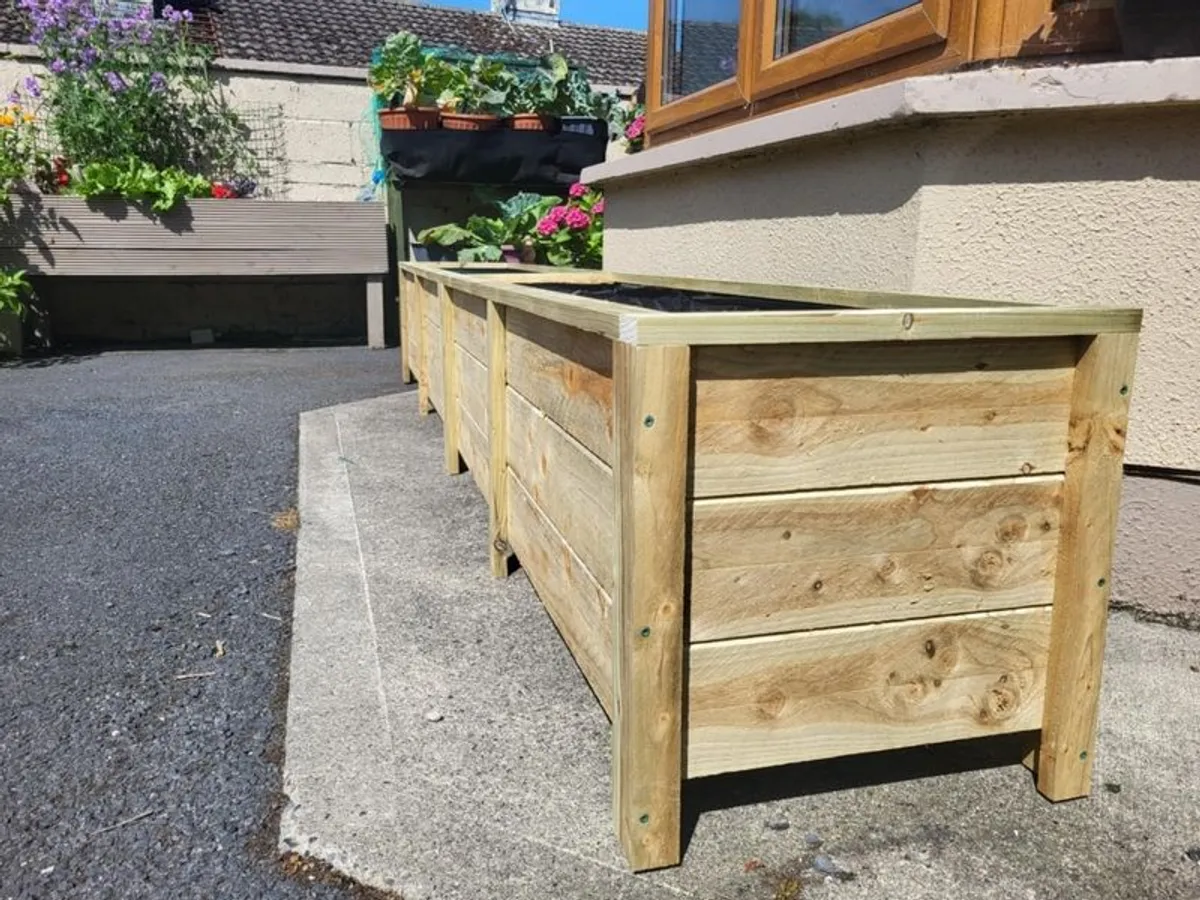 10ft planter - Image 2