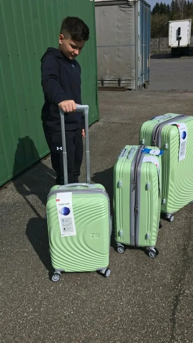 Suitcase, luggage, travel, brand new, 3-piece - Image 2