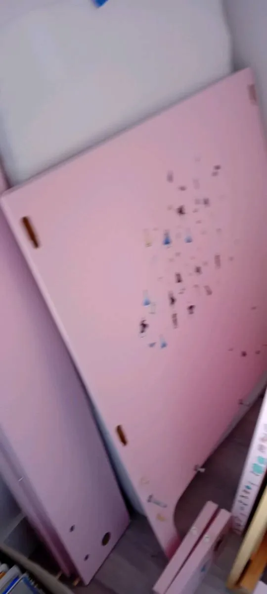 Ikea pink extendable bed - Image 4