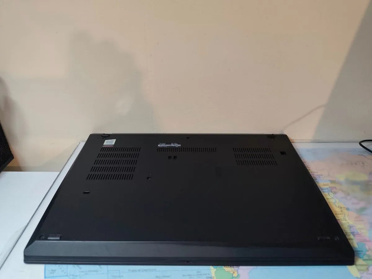 Lenovo ThinkPad T490 – Intel i7 8th Gen | 16GB RAM - Image 4