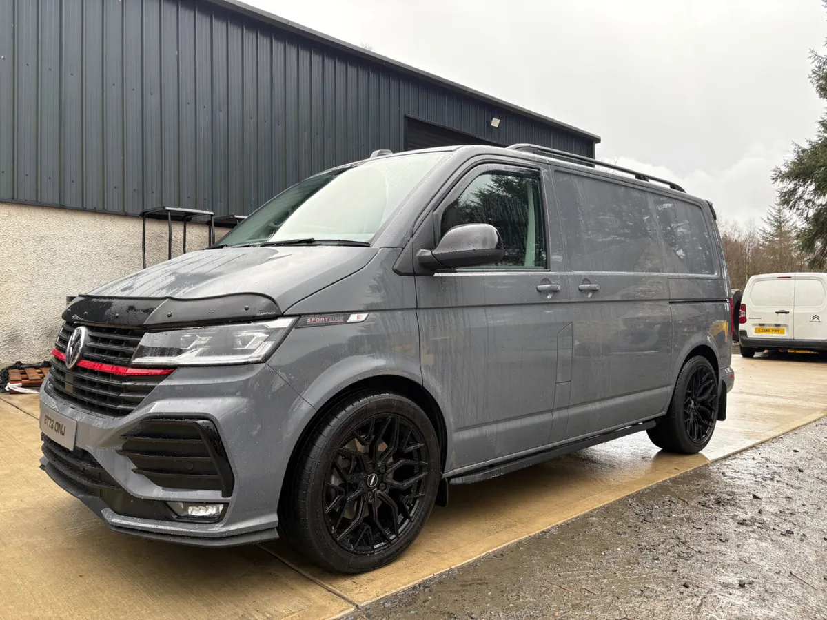 Volkswagen sportline ONLY 4,700 Miles - Image 1