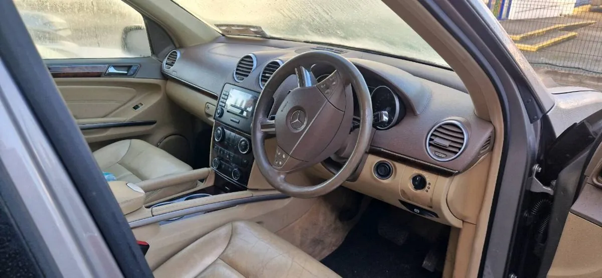 08 Mercedes GL v6 Crewcab , READ ADD! - Image 3