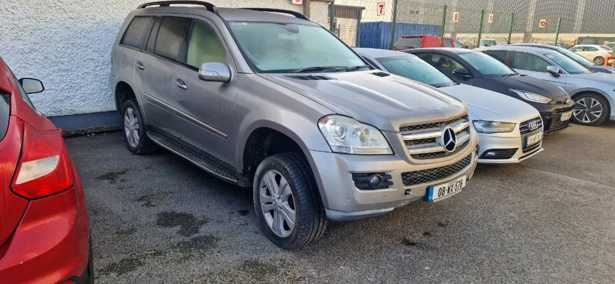08 Mercedes GL v6 Crewcab , READ ADD! - Image 1