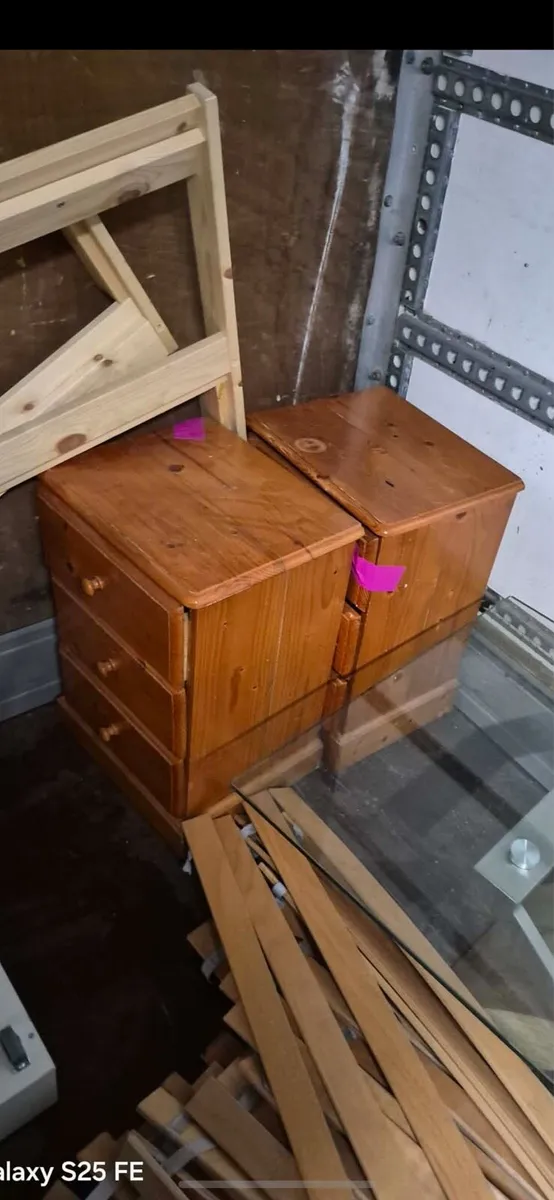 2 x wooden bedside locker - Image 1