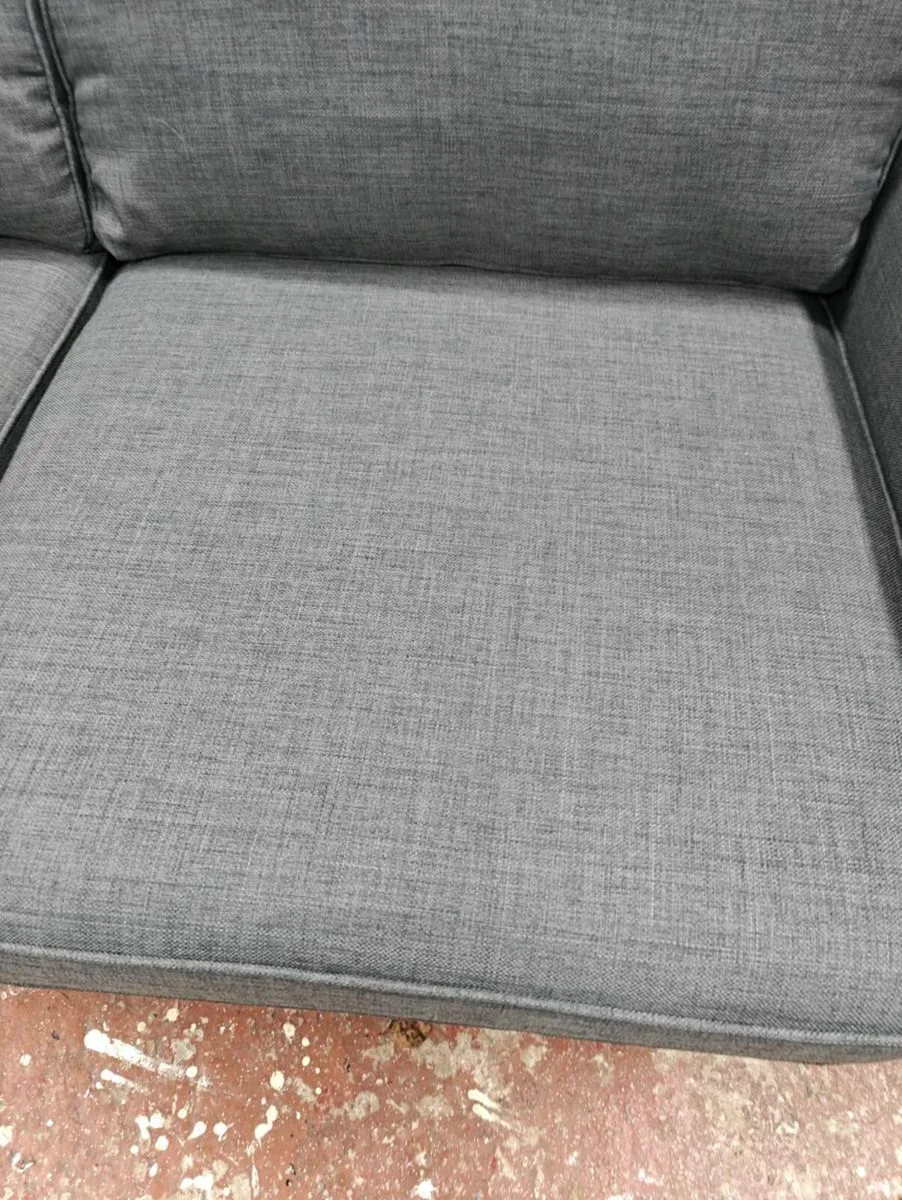 Couch - Image 4