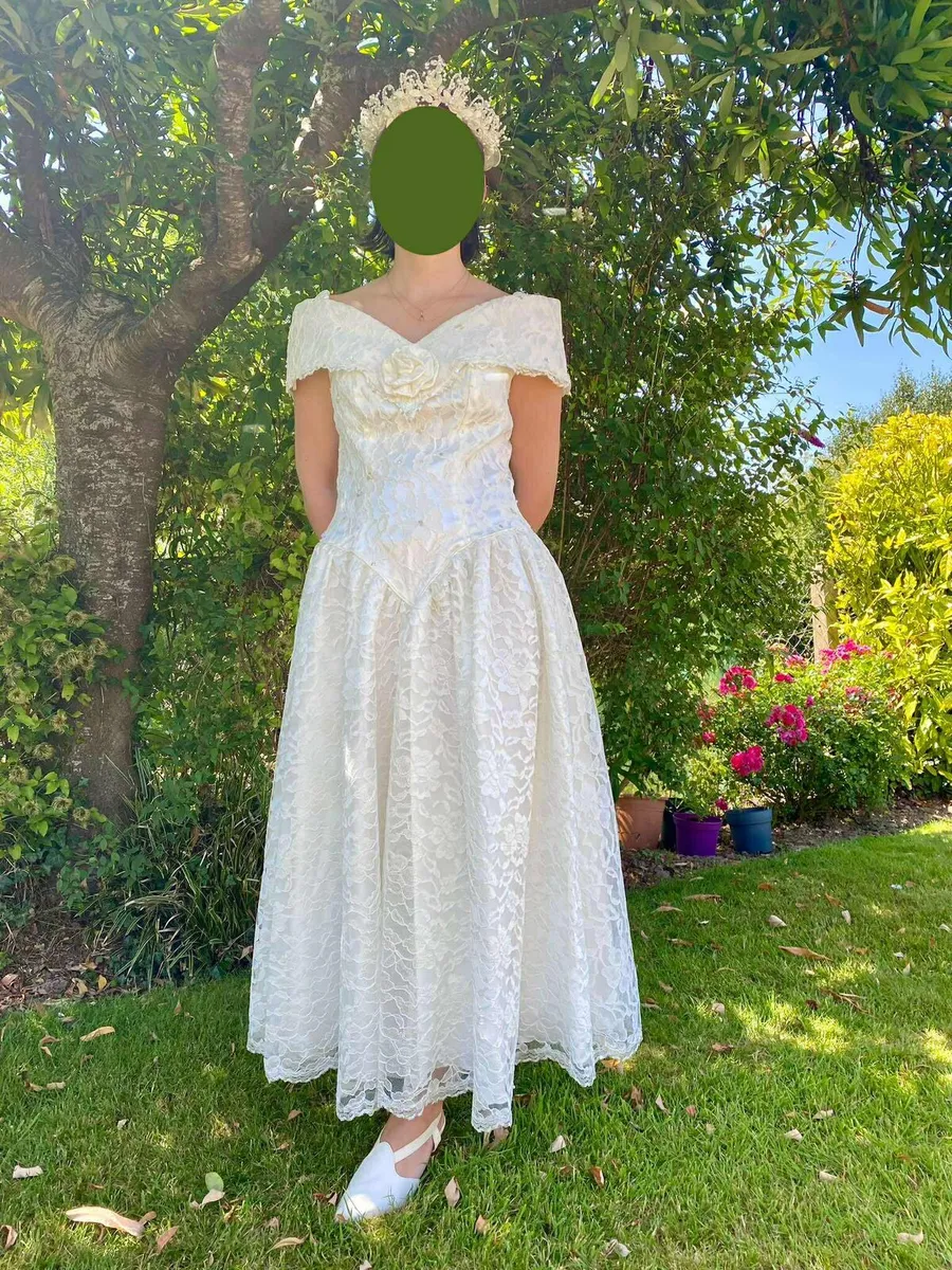 Wedding dress - Image 1